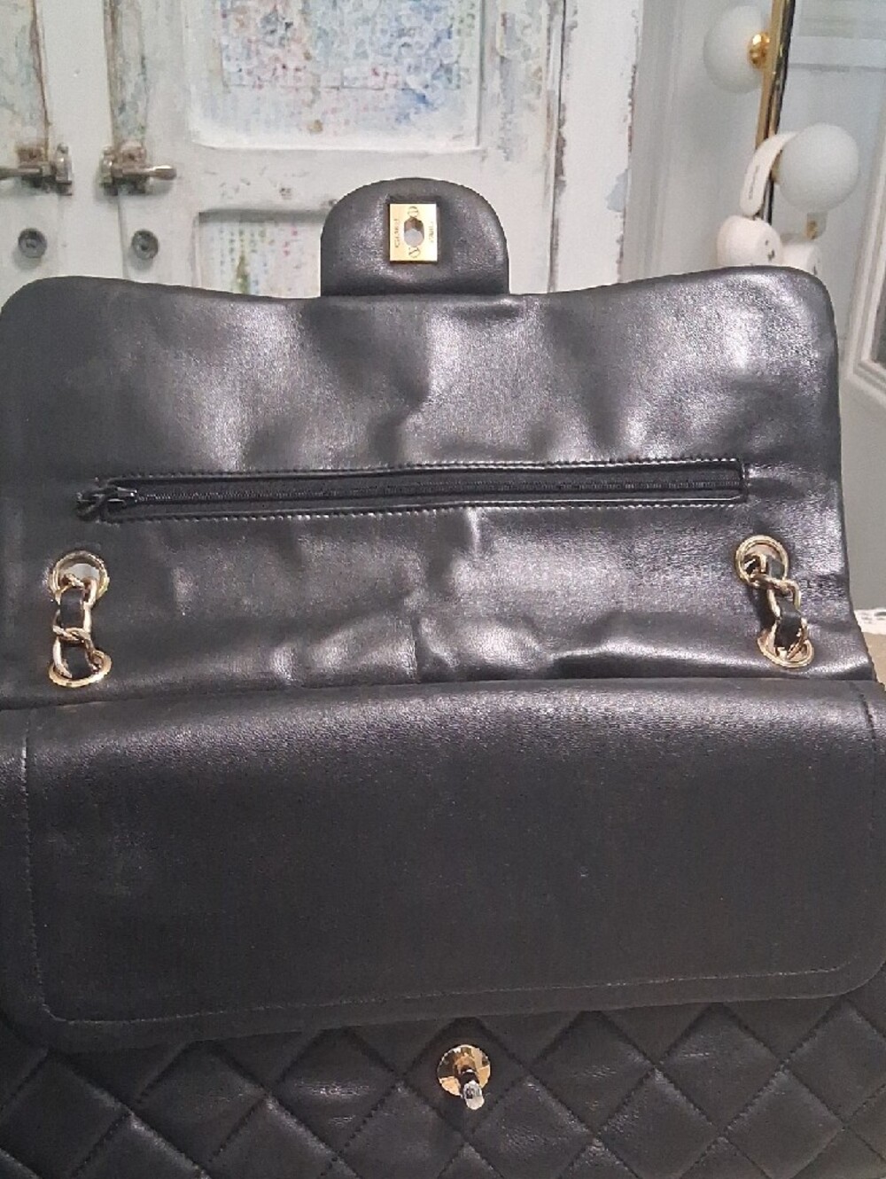 CHANEL MAXI CLASSIC FLAP - Picture 11 of 16